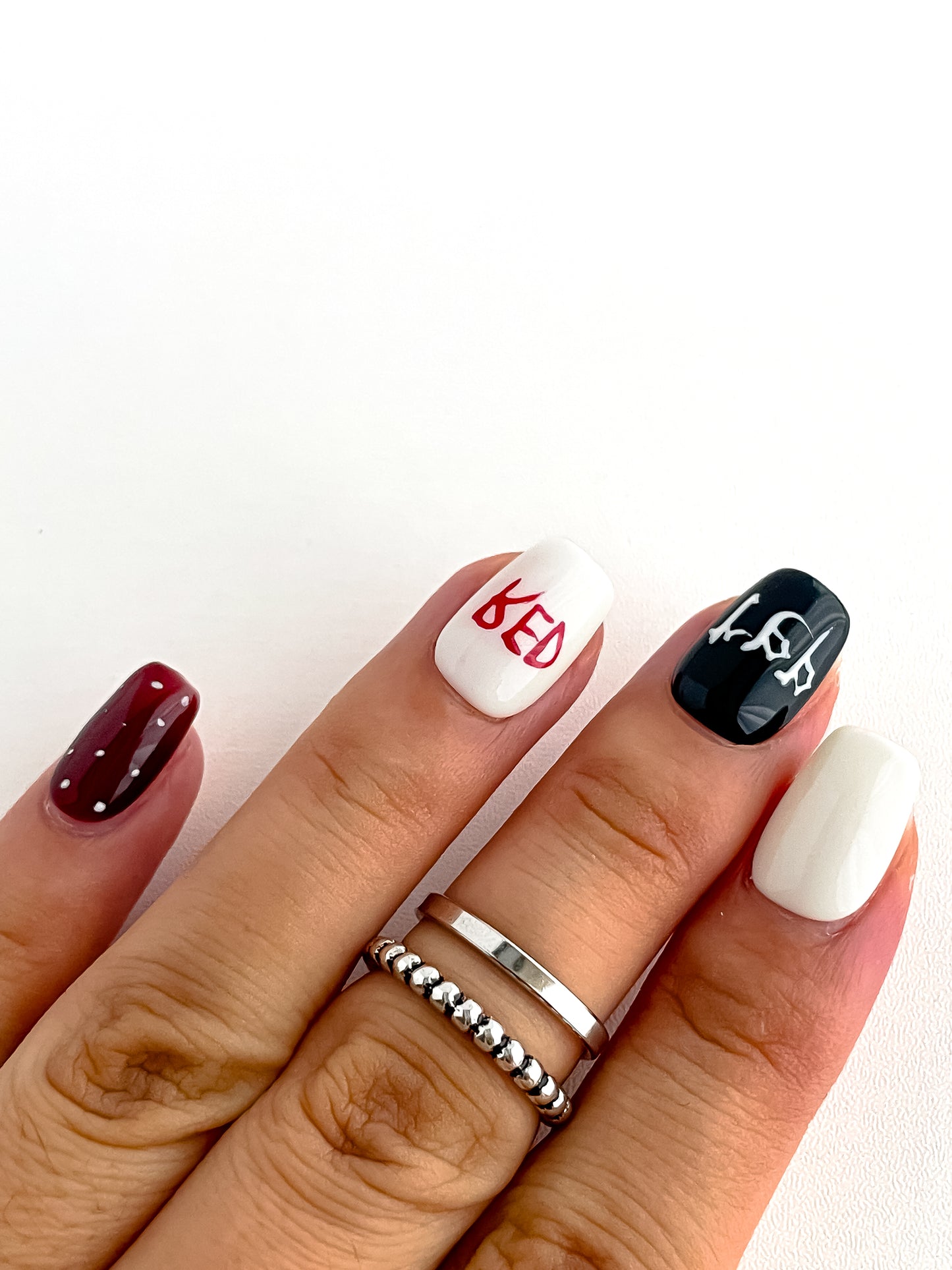 100% HANDMADE Taylor swift style Press-on Nails 10Pcs Set