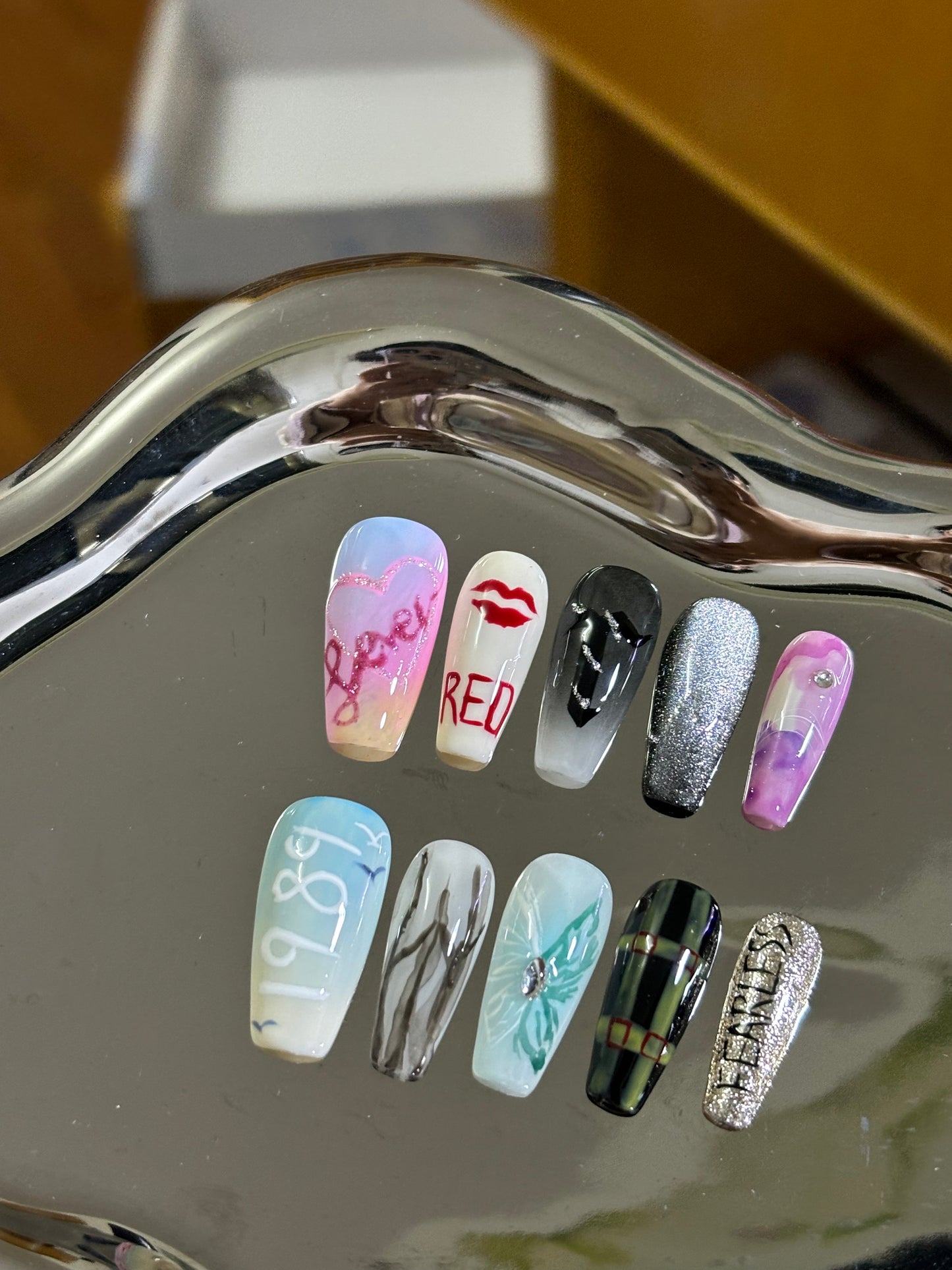 100% HANDMADE Taylor swift style Press-on Nails 10Pcs Set