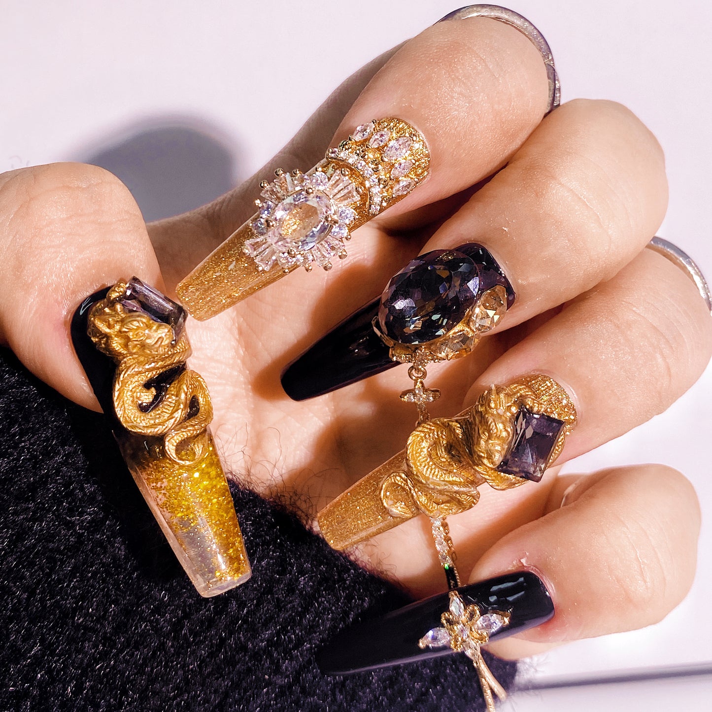 3D Textured Dragon Press-on Nails 10pcs set 100% handmade