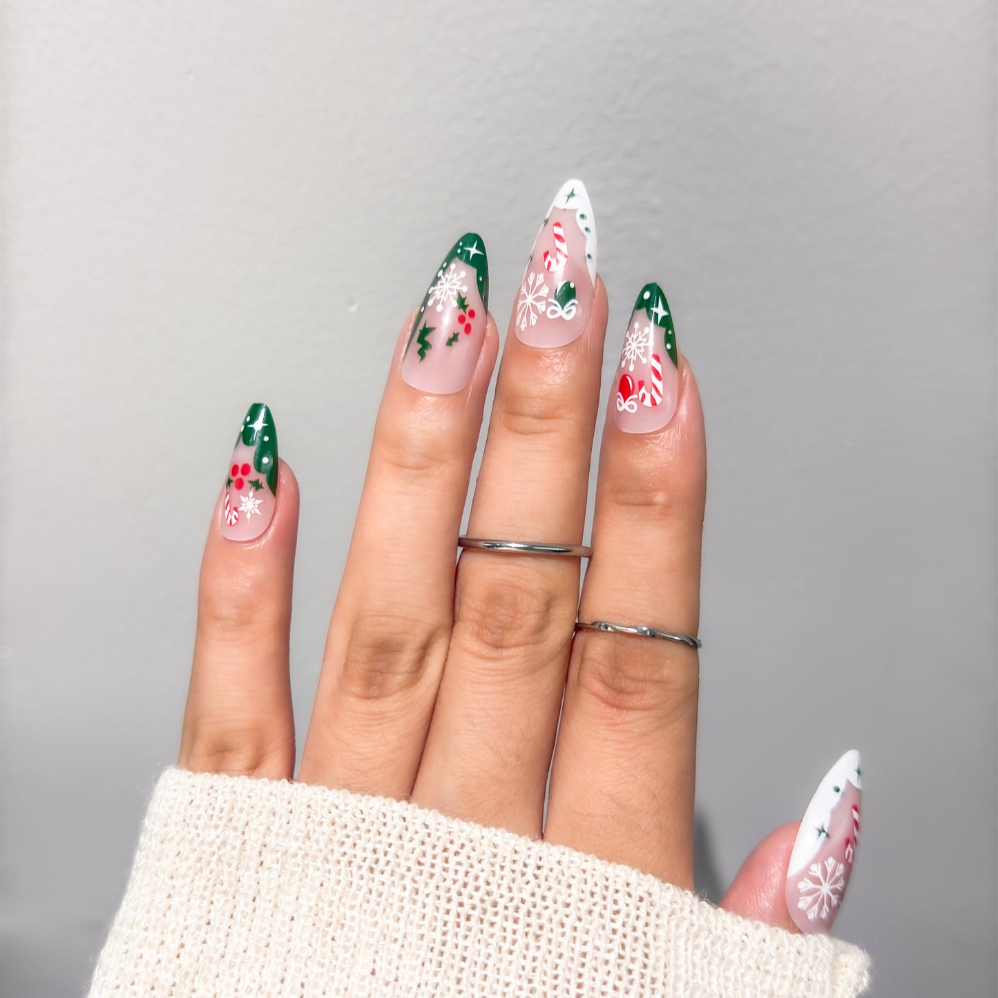 POISE Christmas Press-on Nails 24PCS set
