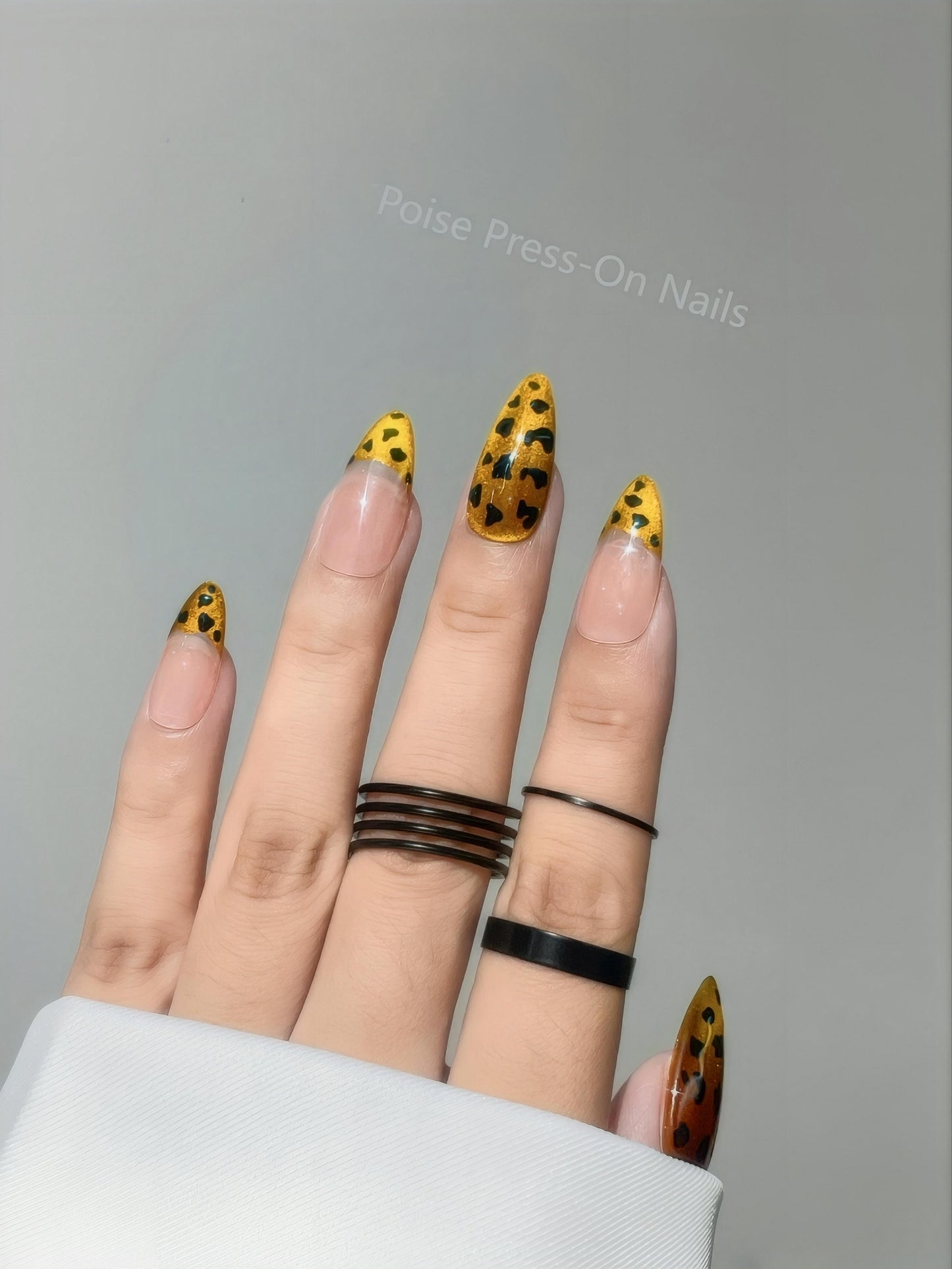 POISE Leopark press on Nails 10pcs set